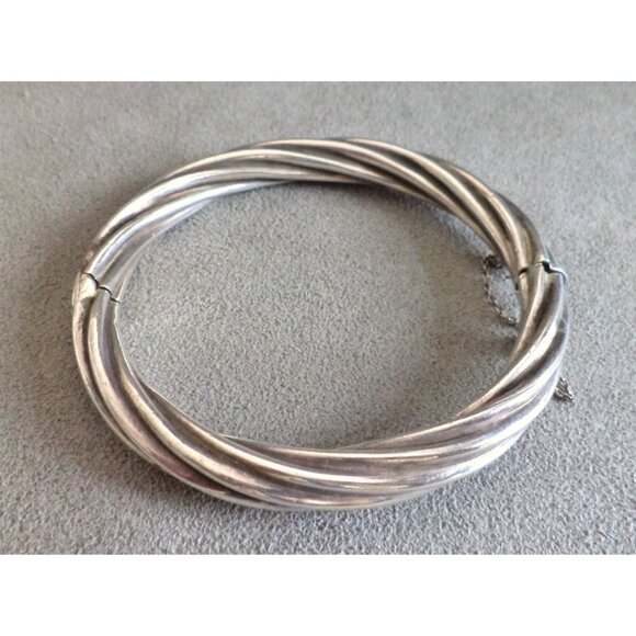 Vintage STERLING Silver THICK Twisted Spiral Hinged BANGLE BRACELET 7" Inside - Picture 3 of 6